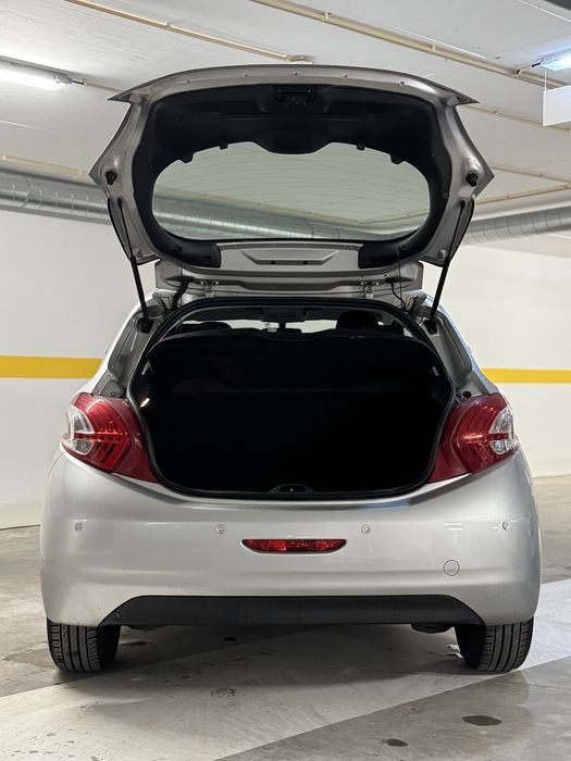 Vendo Peugeot 208 — fotografia 4