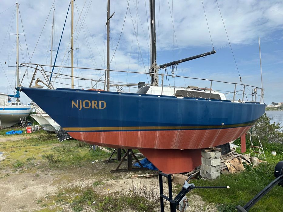 VELEIRO TODO RESTAURADO