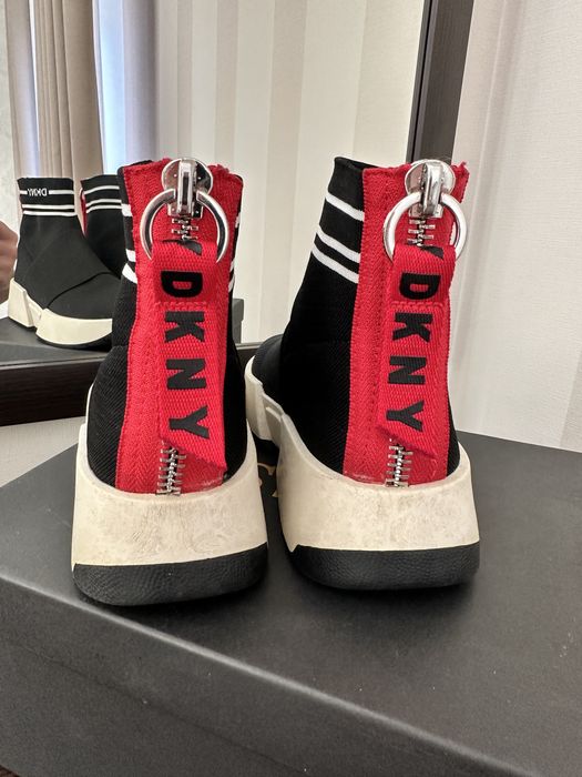 Кроссовки ботинки чулок DKNY