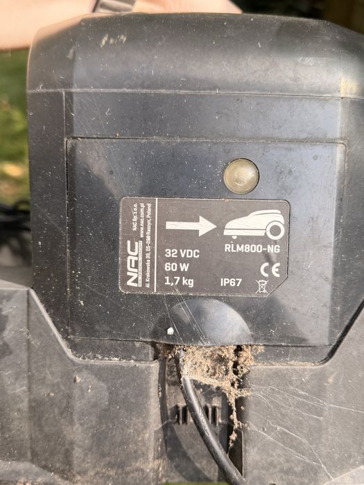 Robot koszący NAC RLM800-NG + Stacja ładowania + Zasilacz