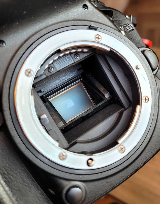 Nikon D7100 + Sigma 17-50 f2.8, plecak, 2x sd 32GB