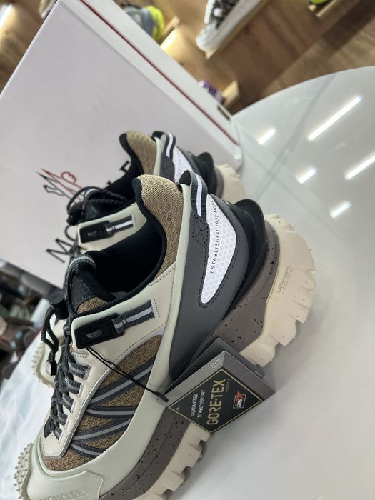 Кросівки Moncler Trailgrip Gore-Tex Gtx Brown / Beige