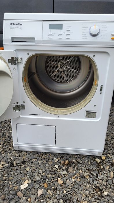 Сушильна машина Miele