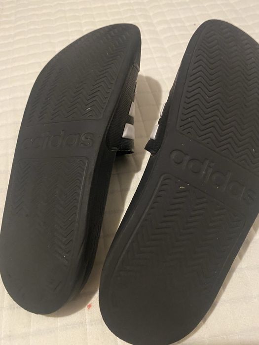 Vendo/ Troco Chinelos Adidas