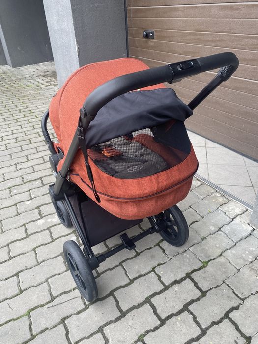 Прогулянковий візок Cybex Priam Lux