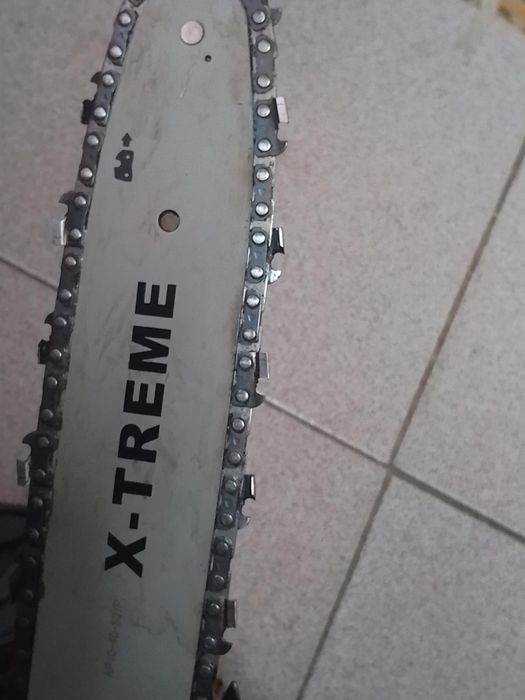 Motosserra a gasolina X-TREME – Usada
