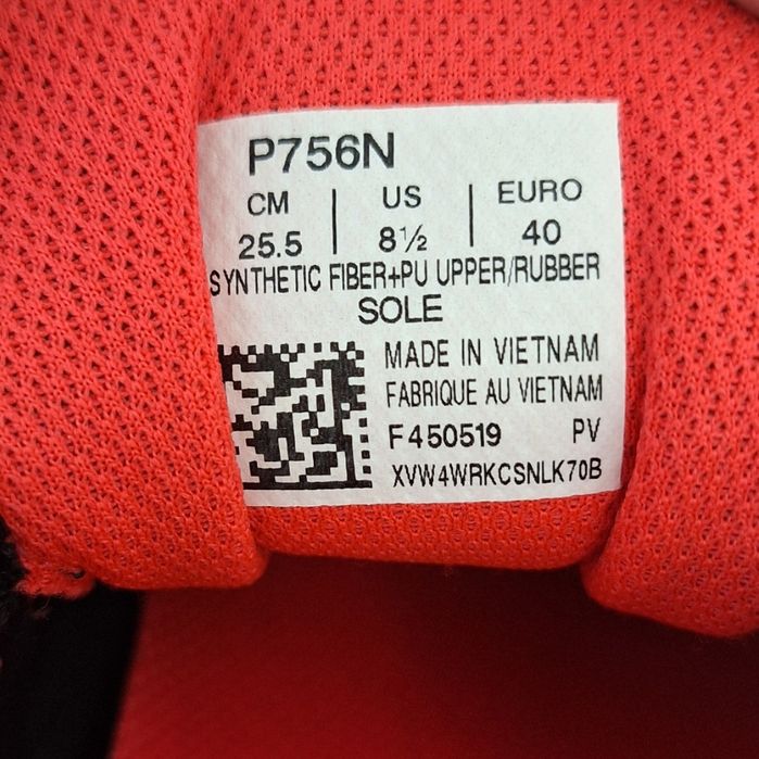 Женские кроссовки ASICS, размер 39,5-40