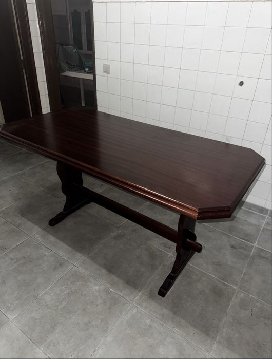 mesa de madeira macisa