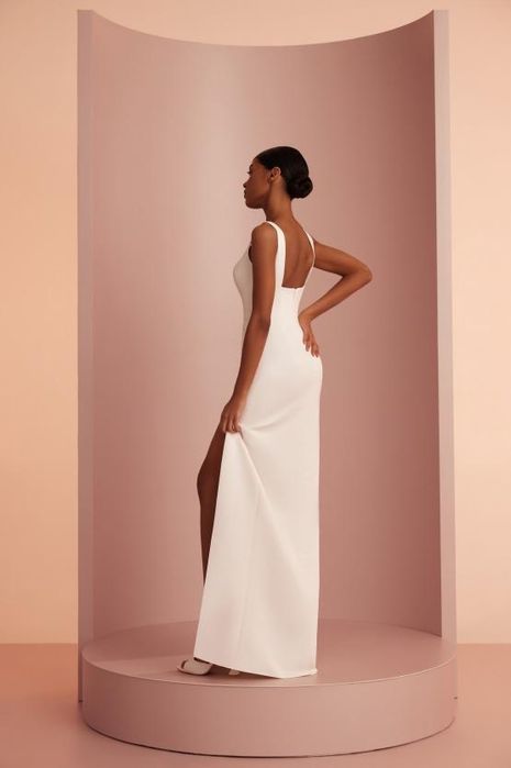 Весільна сукня