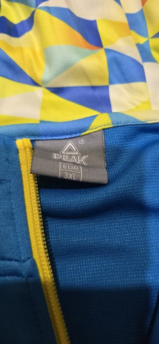 Продам чоловічий костюм Peak