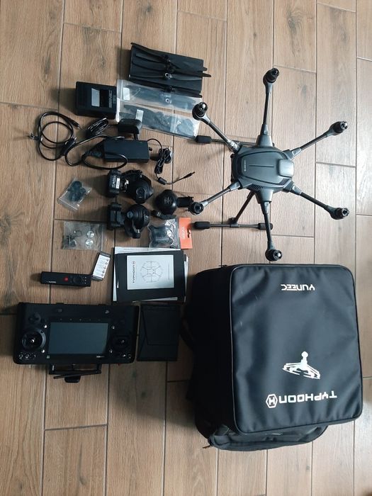Yuneec Typhoon H bogaty zestaw