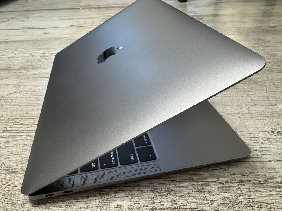 MacBook Air 2019 A1932 8/128