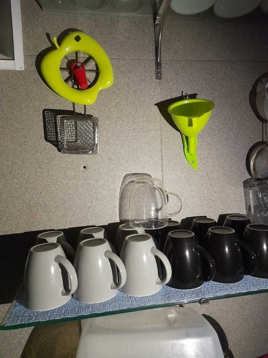 Loiças e utensílios diversos