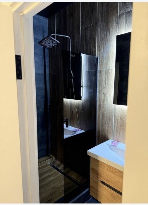 Квартира подобово Камʼянець Поділький. Світло не виключають.