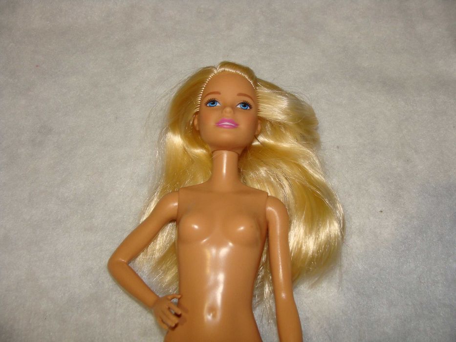 Barbie Travel Doll (Ref. FWV25) de 2018
