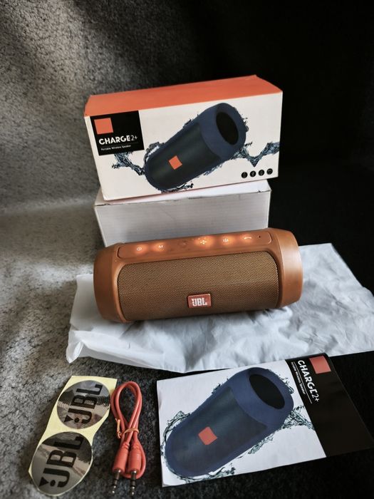 Аудиоколонка JBL Charge2+