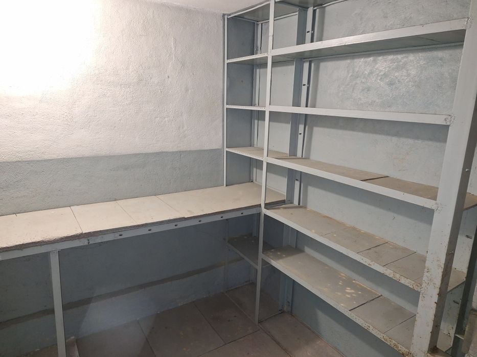 Продам гараж в Каскаді