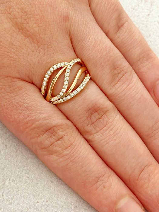 Позолоченное Кольцо "Фигурные Вырезы" р.18 (Разные Модели). Позолота