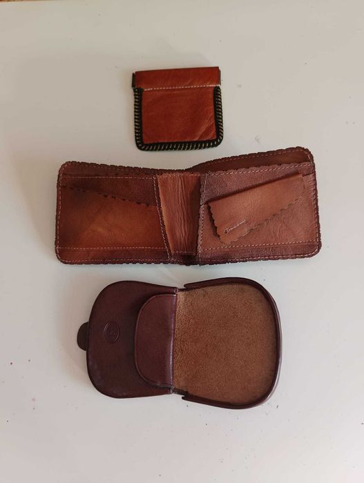 Diversas carteiras de bolso