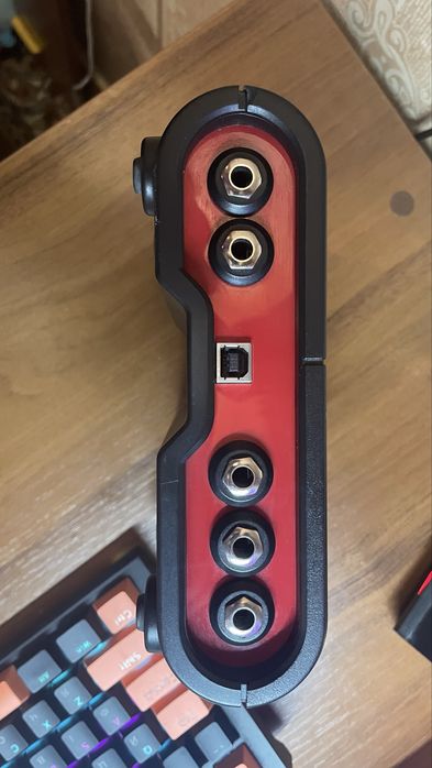 Звукова карта Line 6 UX1 (POD Studio)