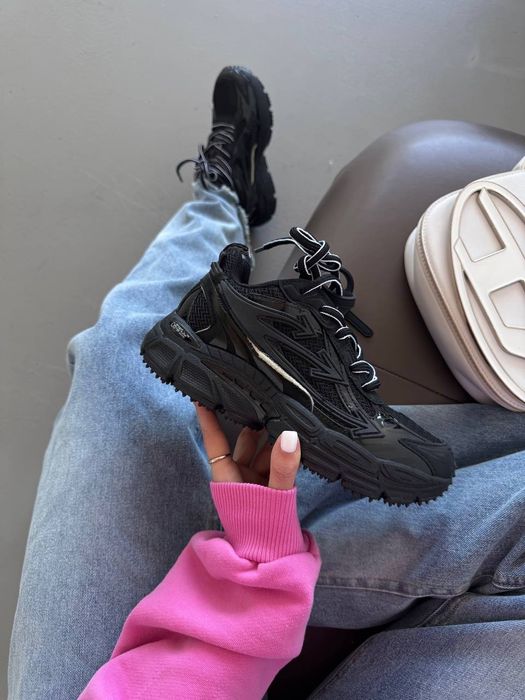 3 кольори OFF WHITE Be Right Back