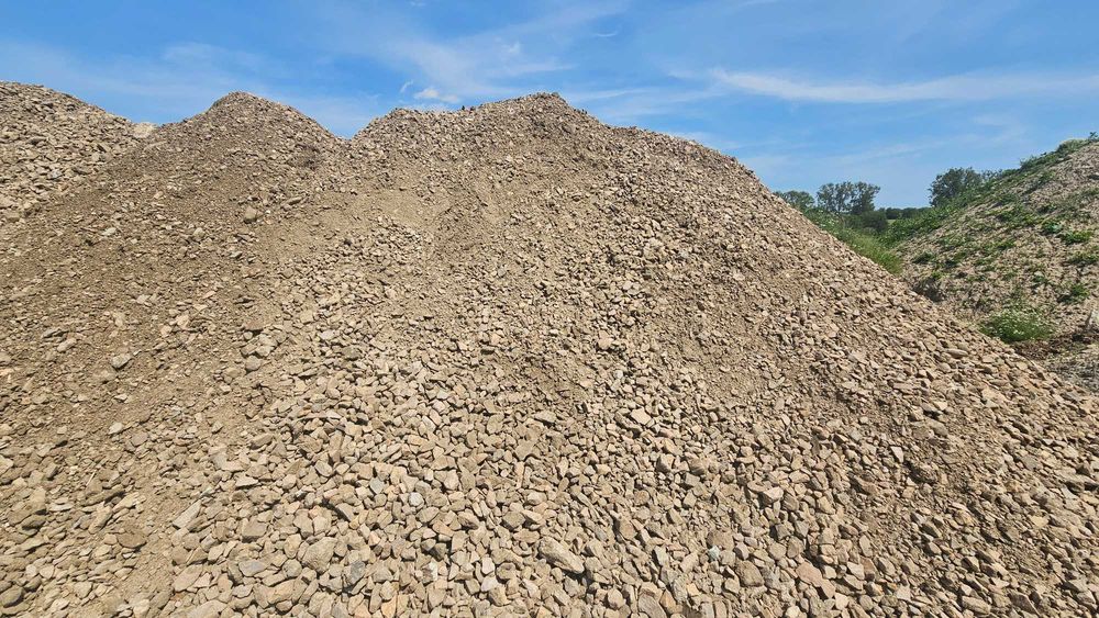 Kruszywo kamień kruszonka beton kruszony kliniec tłuczeń piasek ziemia