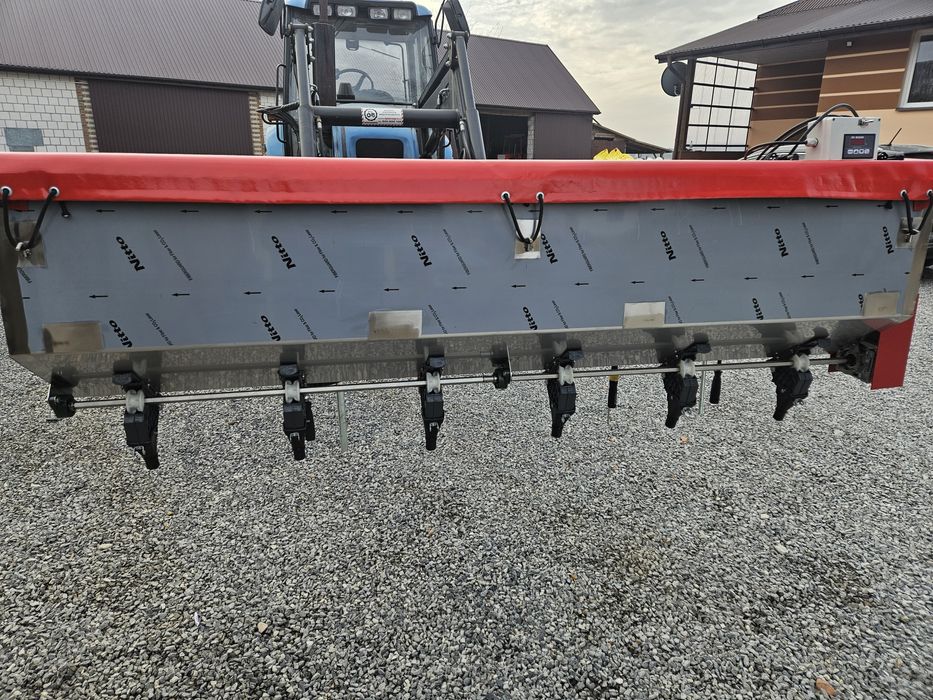 Podsiewacz dozownik aplikator do nawozów