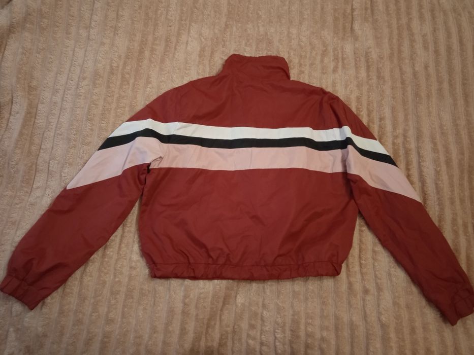 Жіноча  вітровка