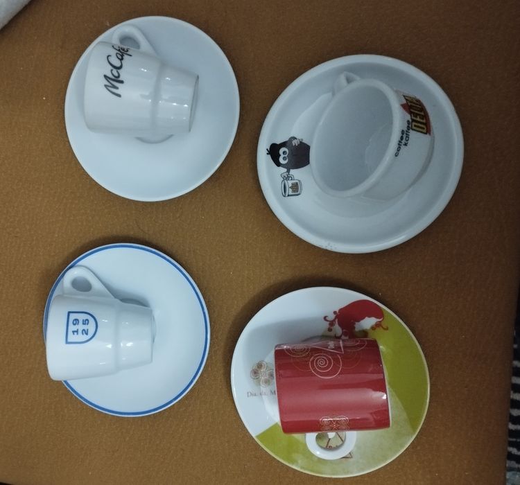 Chávenas de café Delta de coleção