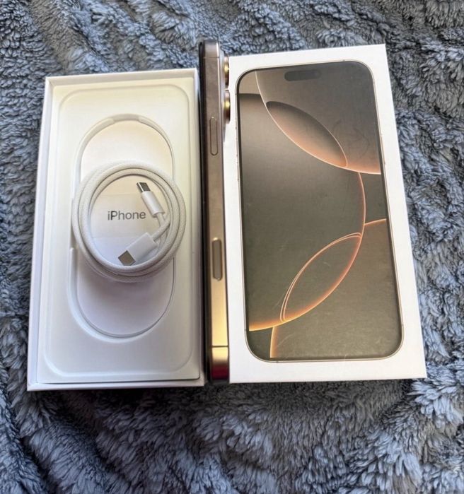 Продам iphone 16 pro max 512gb