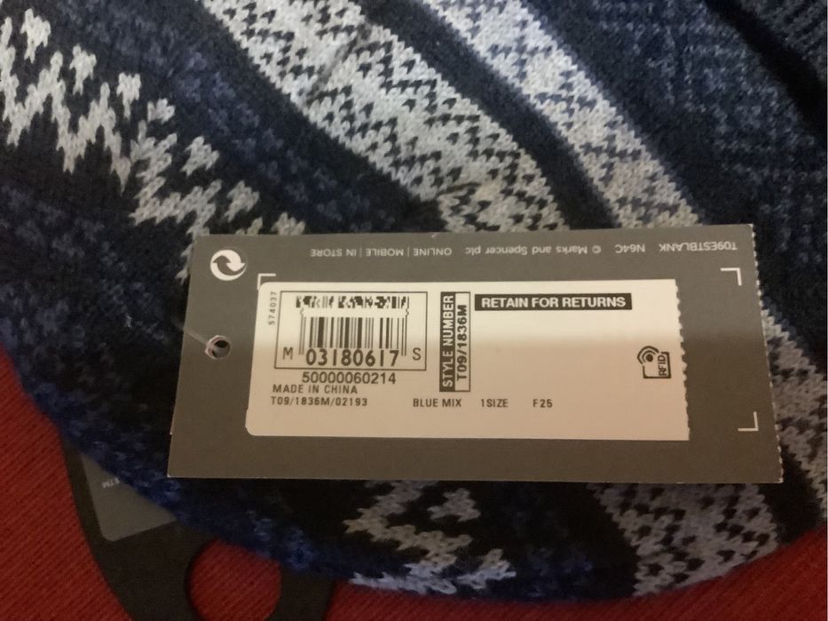 Mark and Spenser шапка и перчатки, новые