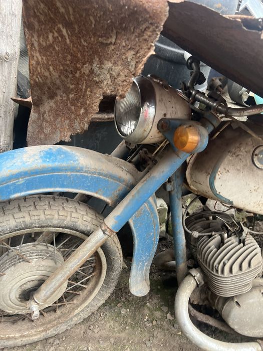 Продам совецкий  мотоцикл Иж