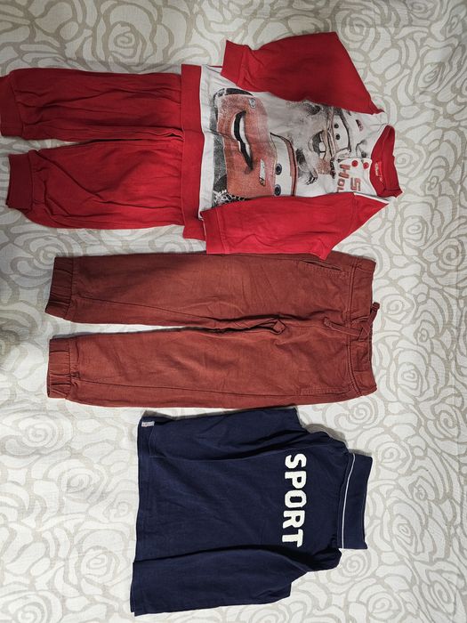 Продам речі на хлопчика 4-5років за все 110грн