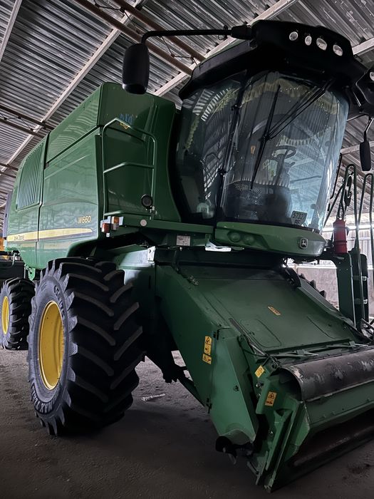 Комбайн John Deere W660 2013 року