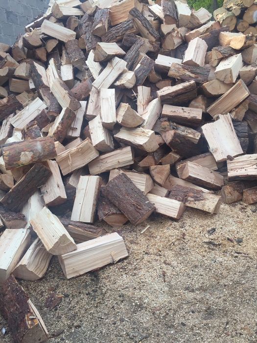 Drewno Drzewo opałowe sosna cięte łupane