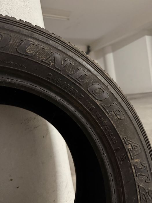 Pneus 245/65 r17 DUNLOP
