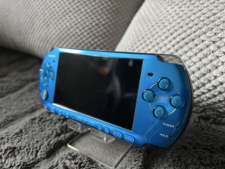 Playstation Portable 3004 - Vibrant Blue