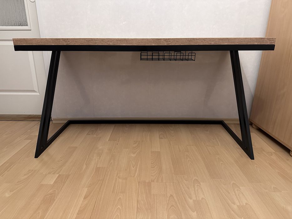 Stylowe biurko 140 x 60 x 70