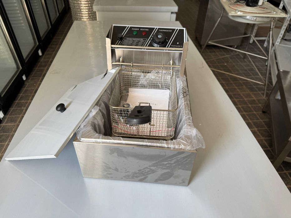 ACM1604 - Fritadeira Elétrica Pequena 6L- NOVA