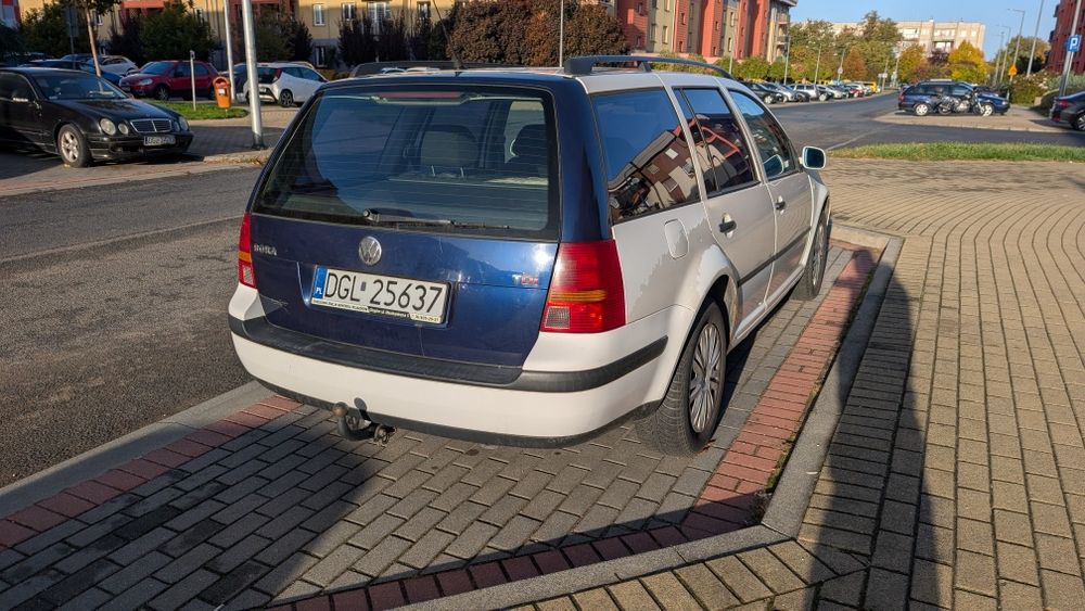 Sprzedam Tanio Sprawnego VW Golfa 4 kombi