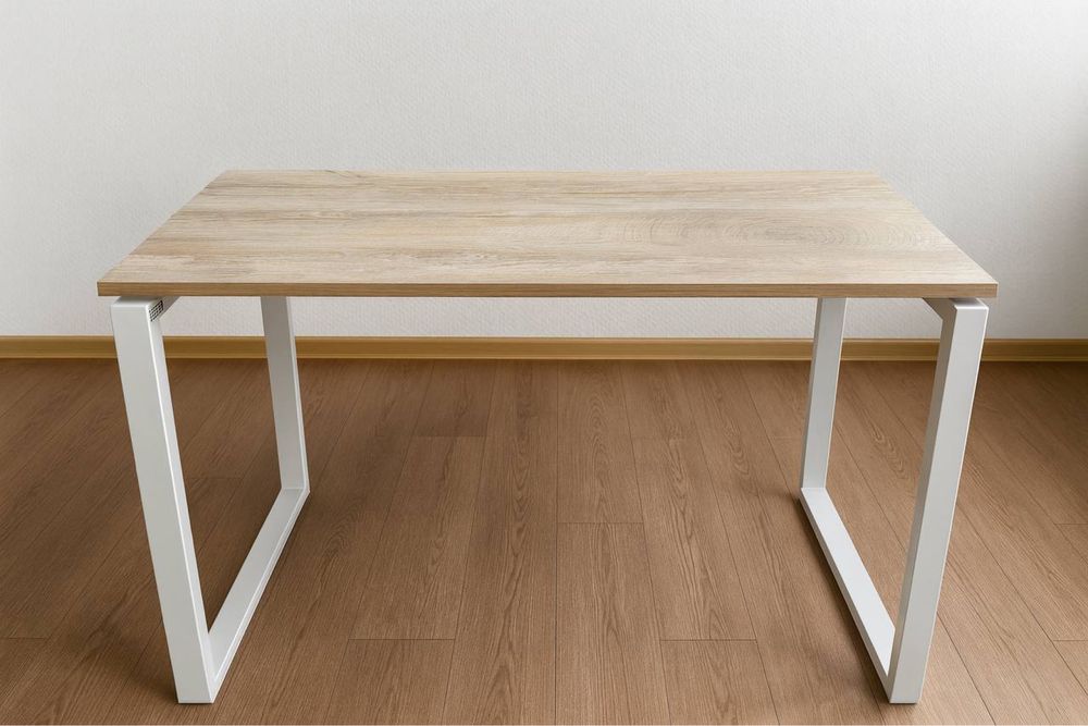 Офисные столы б/у в большем количестве (кресло,стул,шкаф)