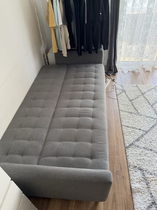 Sprzedam sofę rozkładaną.