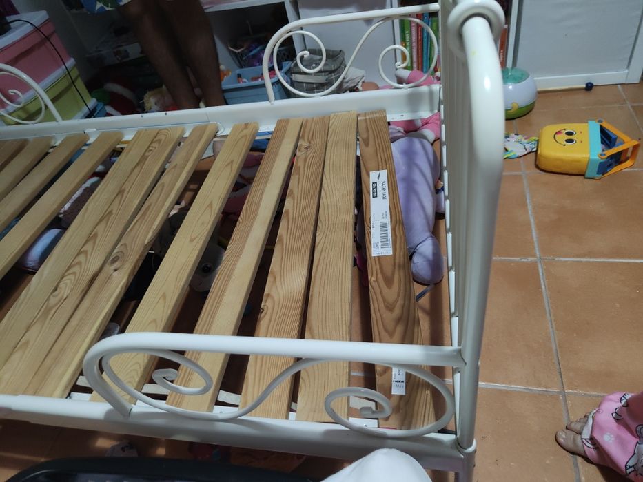 Cama extensível em ferro