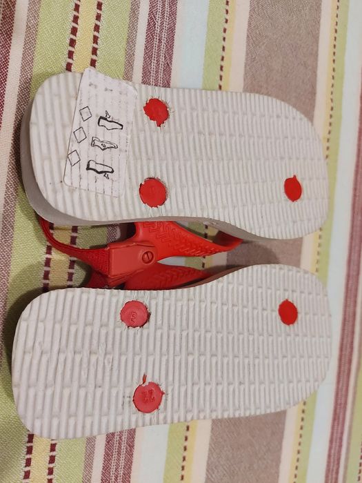 Chinelos / Sandálias Havaianas bebé 24