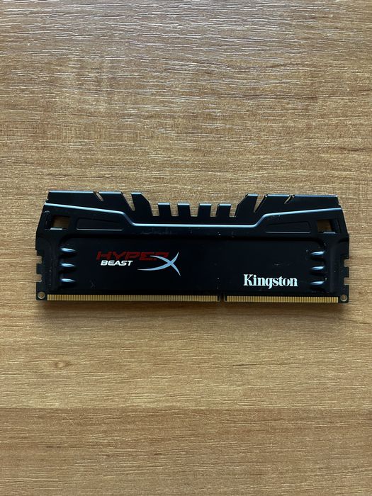 Оперативна пам'ять DDR3 Kingston HyperX Fury Black — 4GB