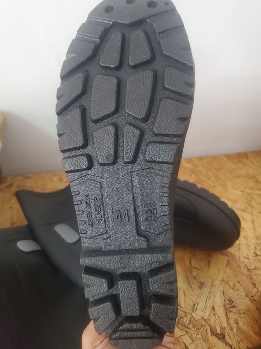 Botas impermeáveis com biqueira de aço