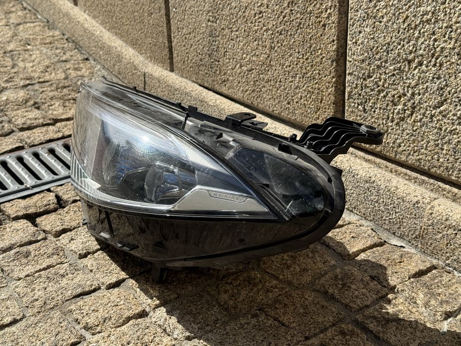 Farol LED Mercedes CLS C257