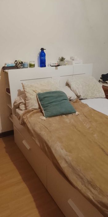 Cama com 4 gavetas