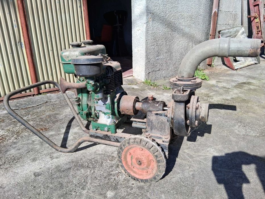 BOMBA DE ÁGUA em carrinho ( a TRATOL )