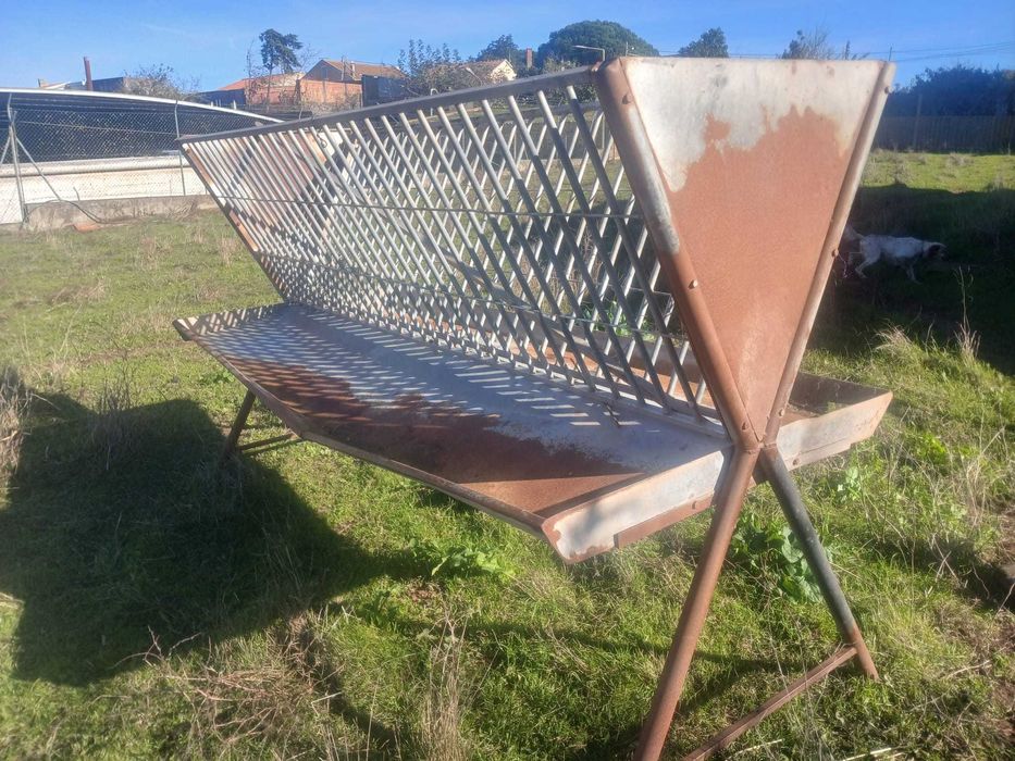 Manjedoura para Bovinos